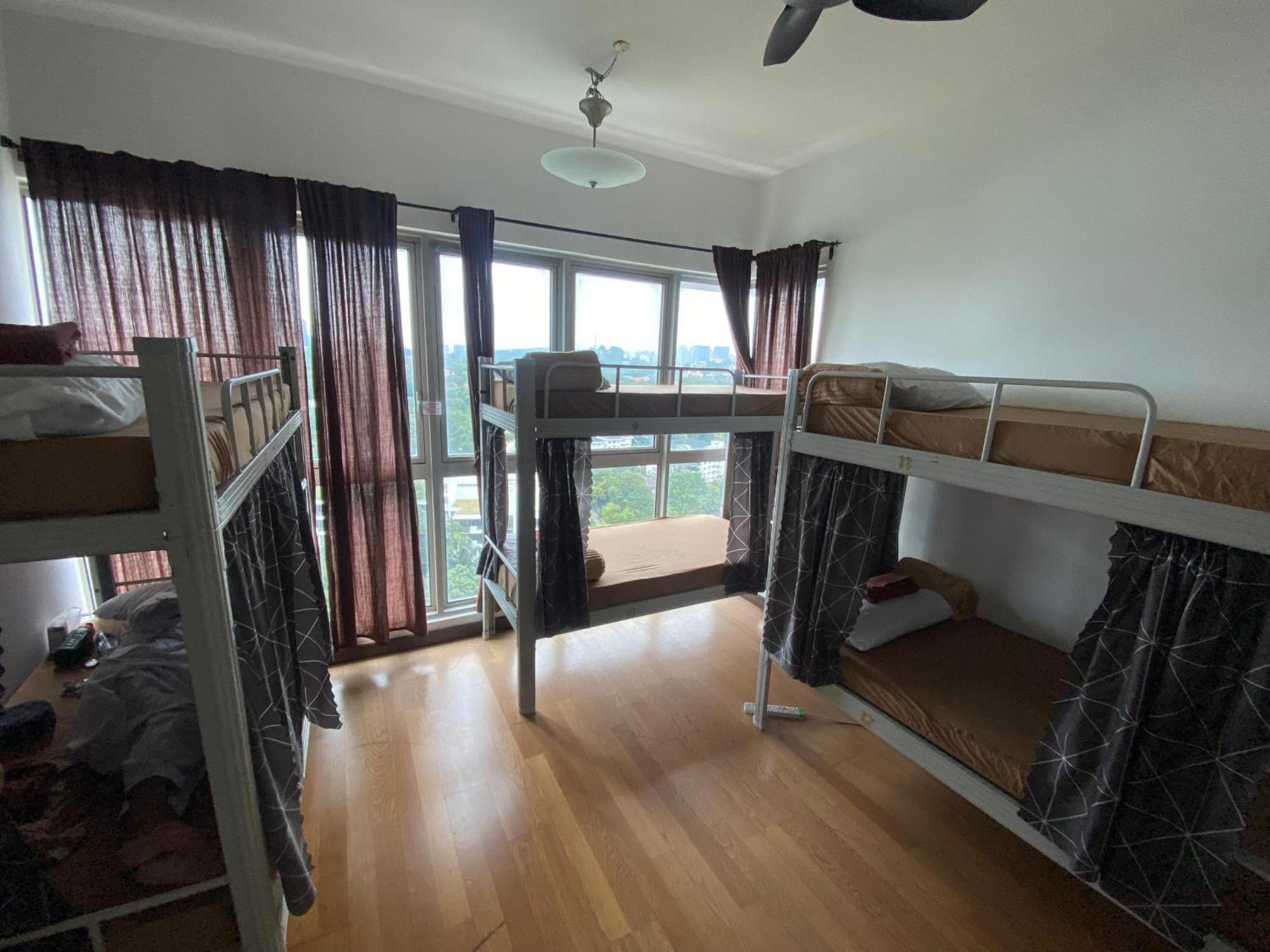 Regalia Exclusive Hostel Κουάλα Λουμπούρ Εξωτερικό φωτογραφία